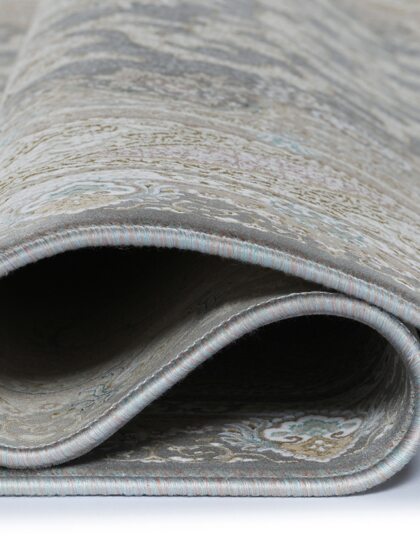 G145 square MELANJ / P