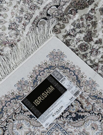 39772A stan CREAM / CREAM