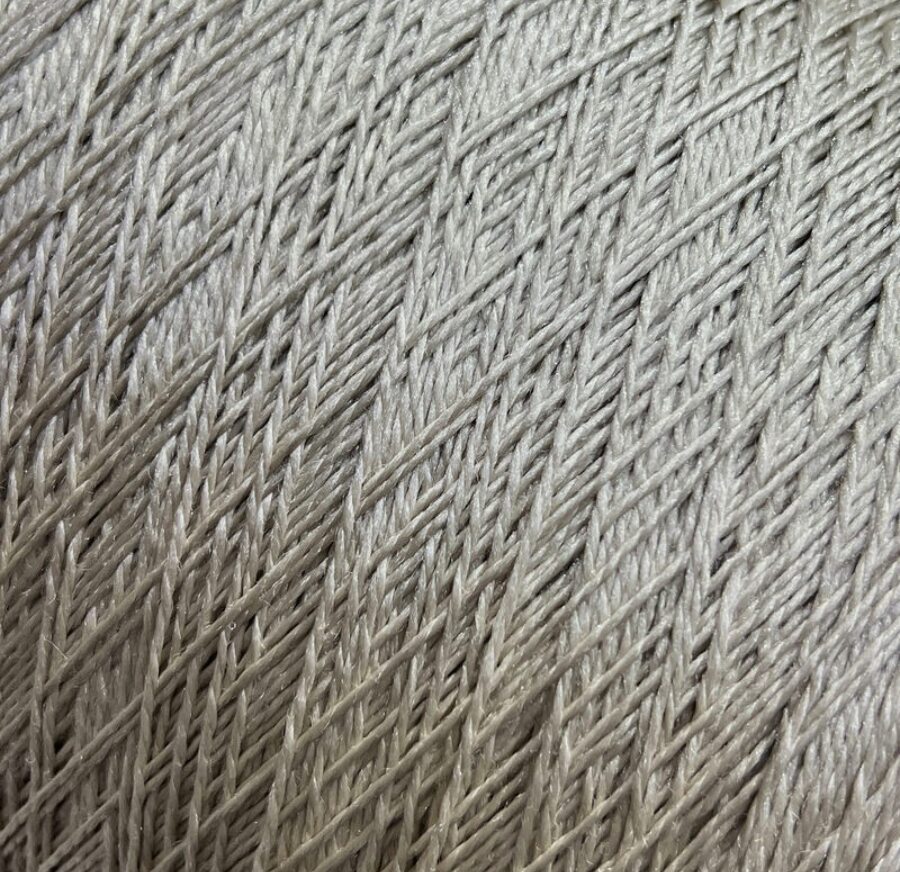 Нитки для оверлока шегги 031