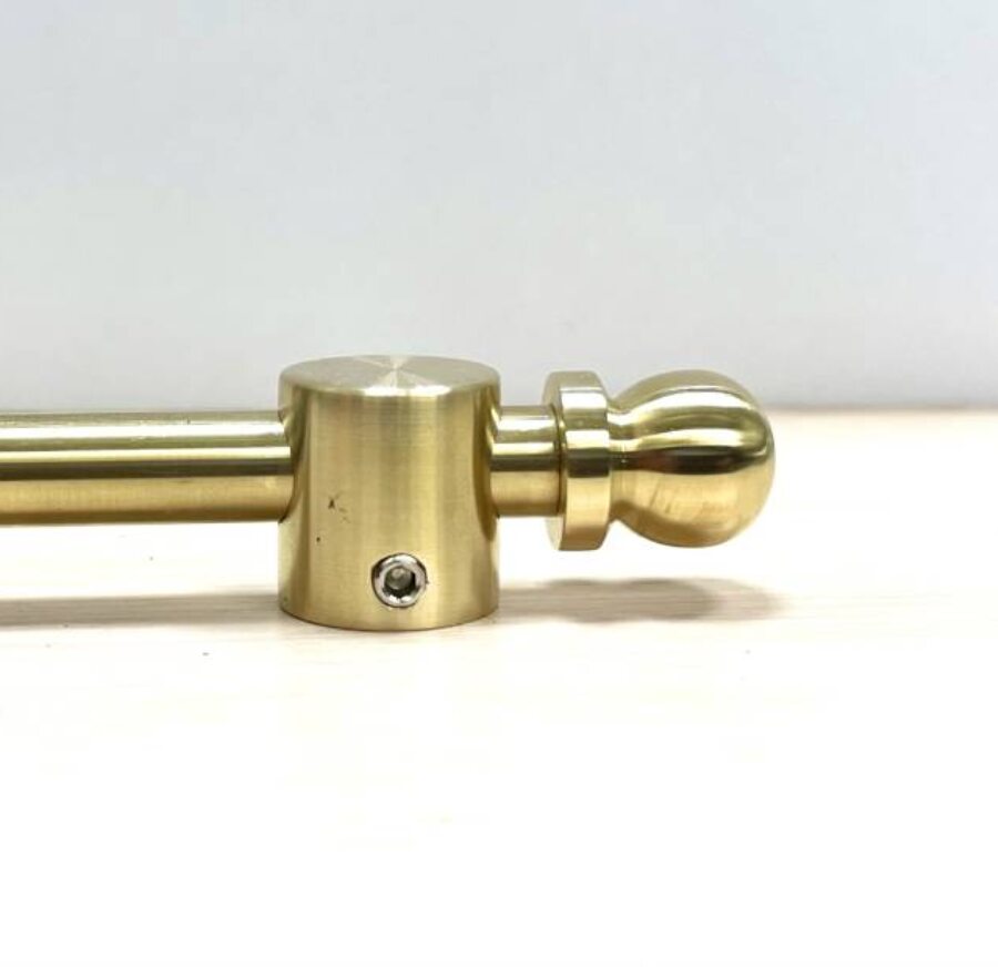 Длина 1,7 м. Ковродержатель из латуни L028 Пруток 12 мм