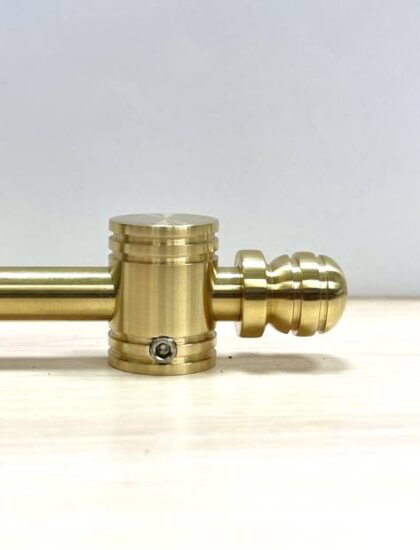 Длина 1,1 м. Ковродержатель из латуни L026 Пруток 12 мм