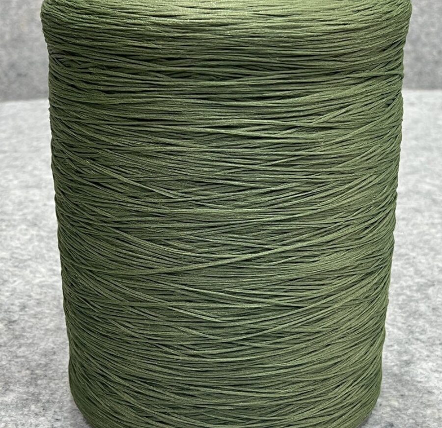 Нитки для оверлока 037