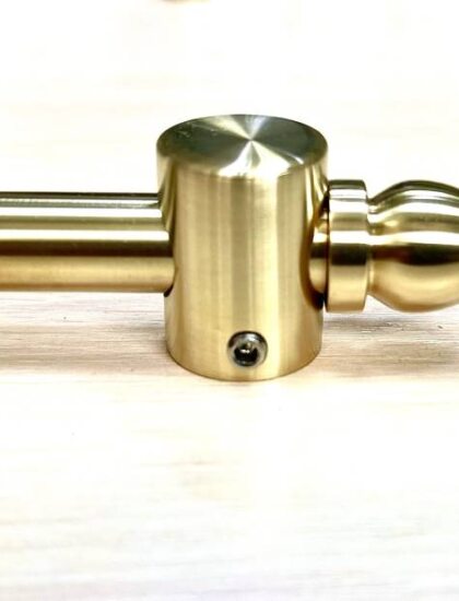 Длина 1,9 м. Ковродержатель из латуни L009 Пруток 12 мм.