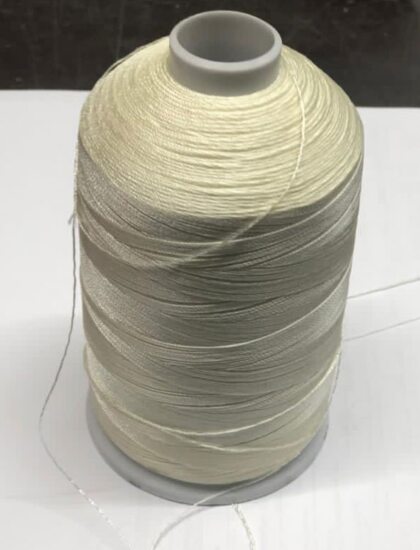 Лавсановая нить для оверлока Вторичная слоновая кость