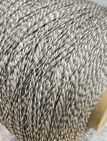 Нитки для оверлока шегги 3737