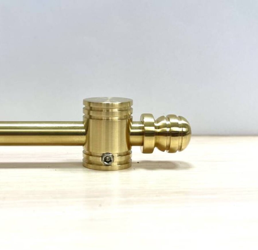 Длина 1,9 м. Ковродержатель из латуни L026 Пруток 12 мм