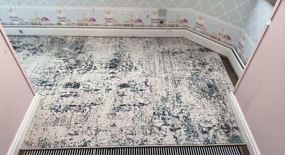 Доставка, раскрой и оверлок ковровой дорожки