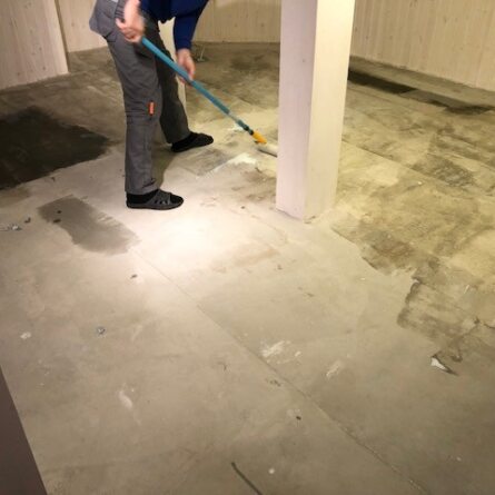 Укладка ковролина