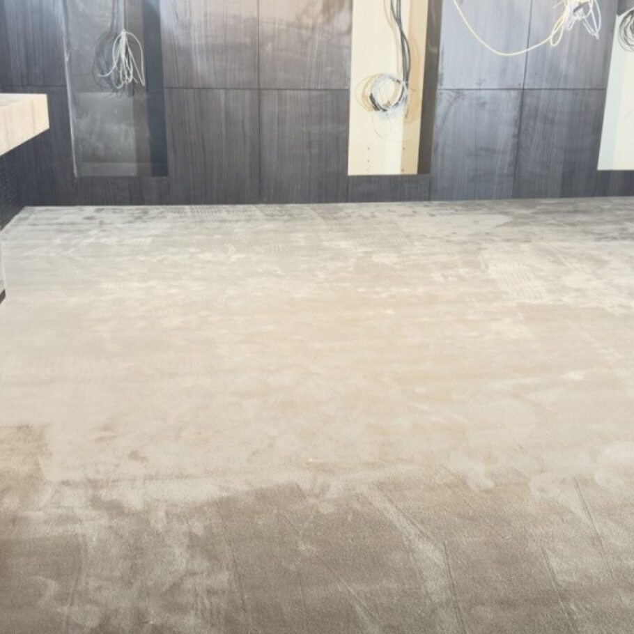 Укладка и монтаж коврового покрытия в частном доме: кинотеатр