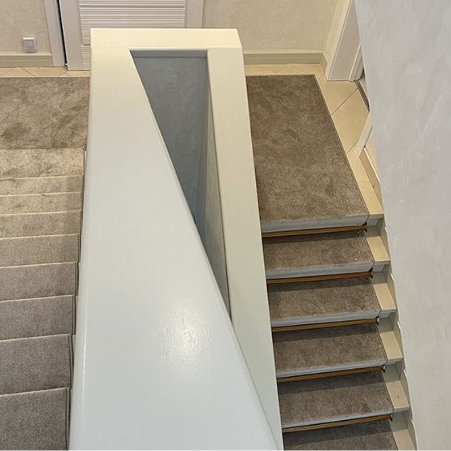 Укладка коврового покрытия в ЖК «Покровский берег»