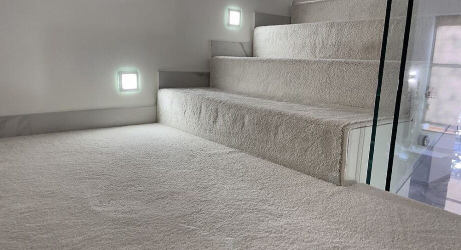 Укладка коврового покрытия в частном доме город Истра