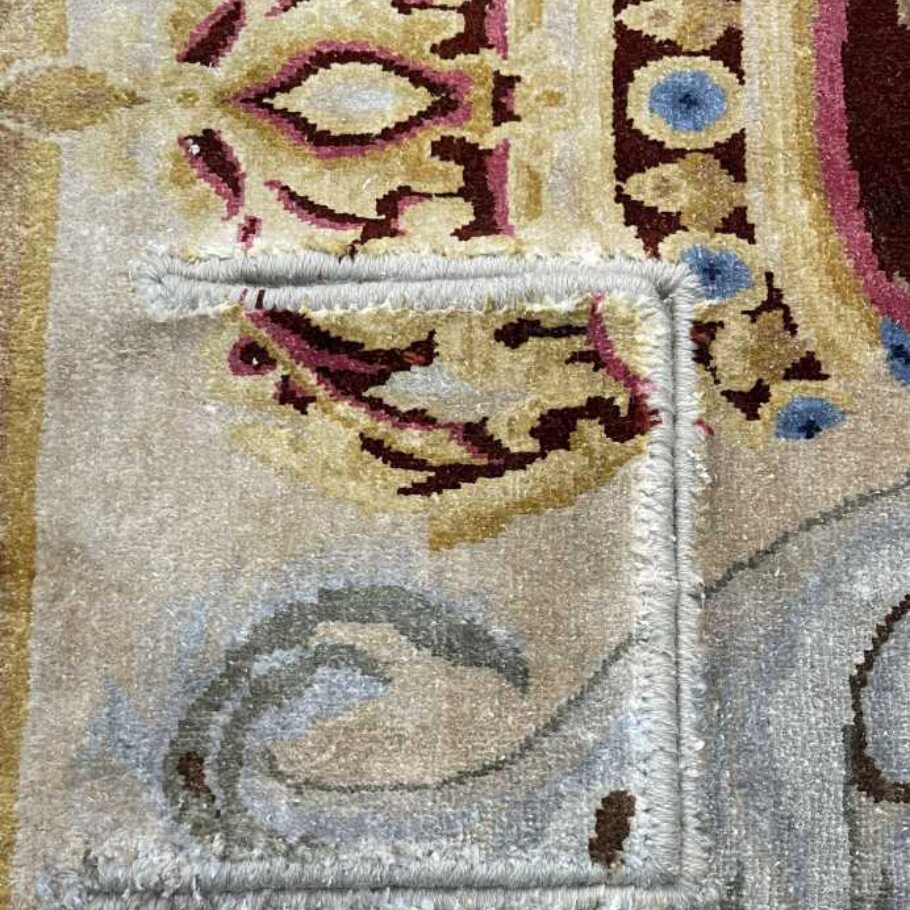 Ручная обработка ковров под люк в полу