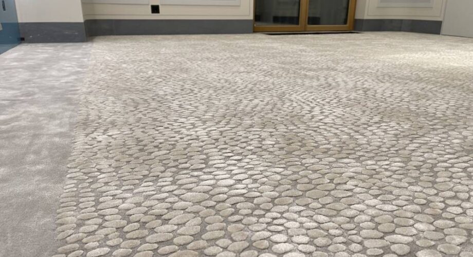 Монтаж и укладка коврового изделия ручной работы