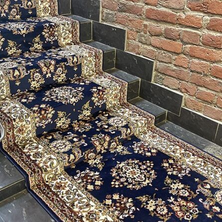 Укладка коврового покрытия в ресторане на Грузинском валу