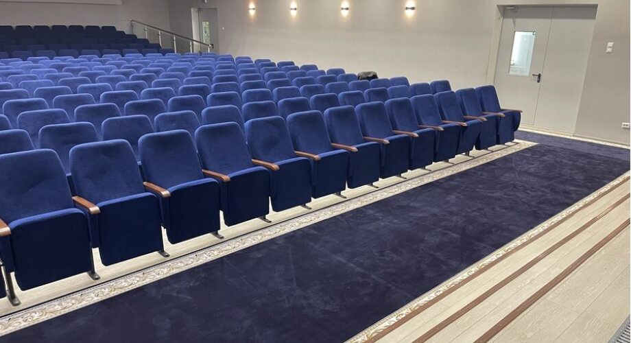 Прорисовка, производство и монтаж коврового покрытия для колледжа Полиции