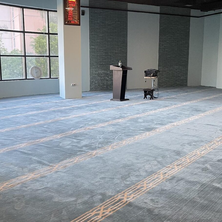 Наша выполненная работа: укладка и монтаж ковролина в мечети Москва, район Митино