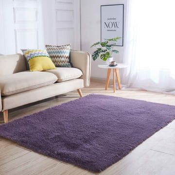 Фиолетовый ковер в интерьере