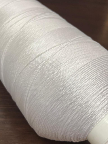 Лавсановая нить для оверлока белая Вторичная фото 3