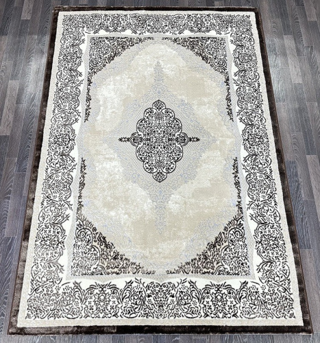 Platinium Q009A_BROWN FDY/CREAM SHRINK