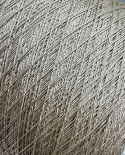 Нитки для оверлока шегги 031