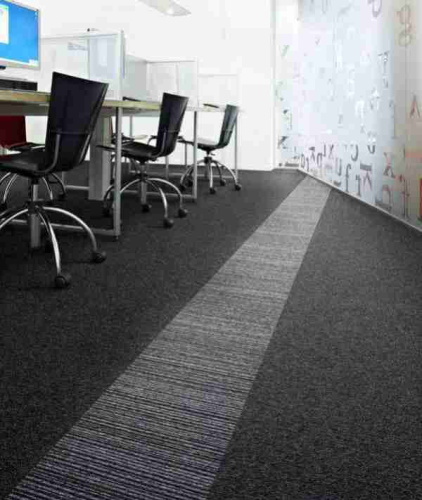 Укладка, монтаж ковролина в офисе