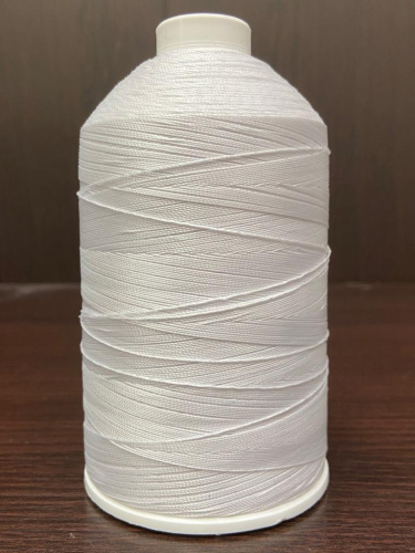 Лавсановая нить для оверлока белая Вторичная