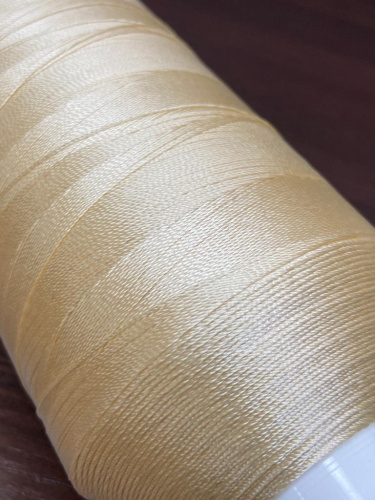 Лавсановая нить для оверлока светло бежевая Вторичная фото 4