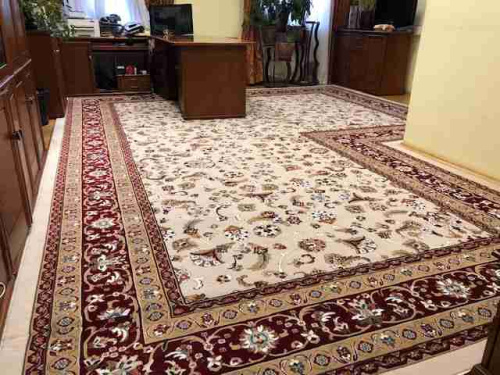 Большой ковер классического рисунка 006