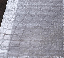 CARVING WITH BOARF HL 367 - GREY-ON-GREY