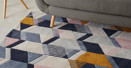 Ковры с геометрическим рисунком: модные и стильные детали интерьера