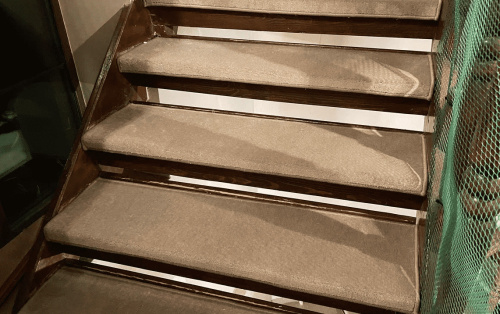 Накладки с загибом на всю ширину ступени фото 5