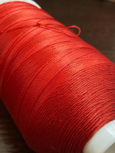 Лавсановая нить для оверлока красная  Вторичная фото 3