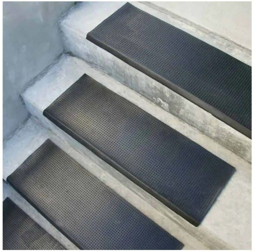 Резиновые накладки на ступени Классик с загибом