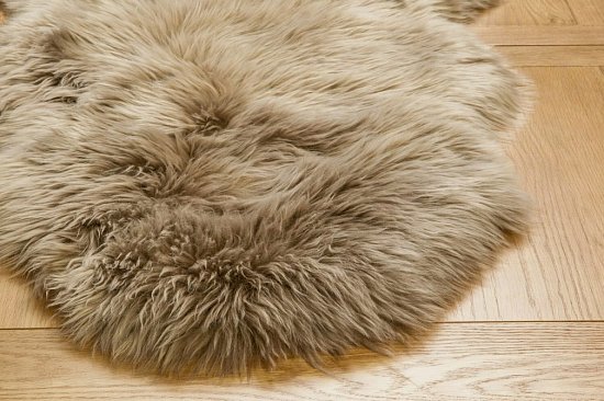 Как ухаживать за ковриком из овчины: полное руководство