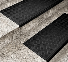 Резиновые накладки на ступени Модерн с загибом