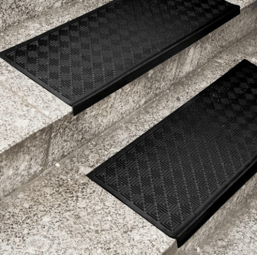 Резиновые накладки на ступени Модерн с загибом