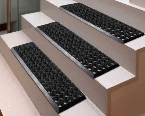 Резиновые накладки на ступени Решетка без загиба